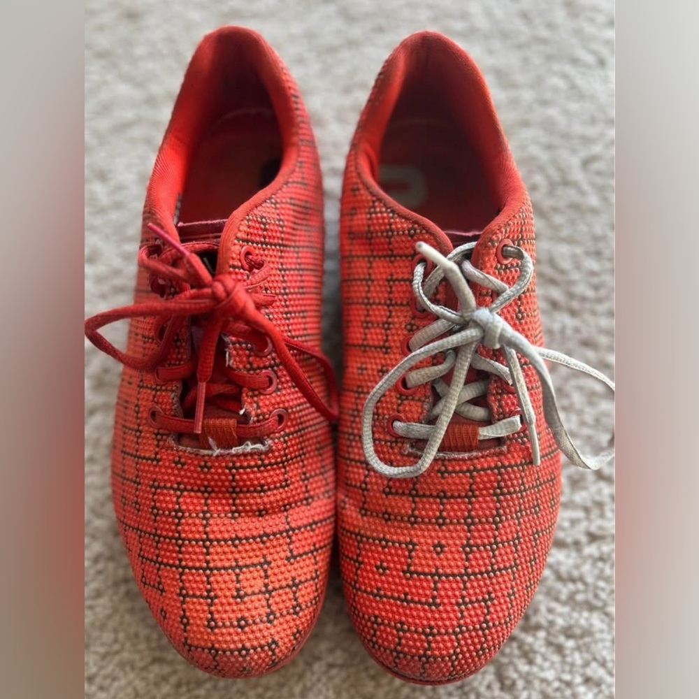 BARELY WORN NoBull Training sneakers